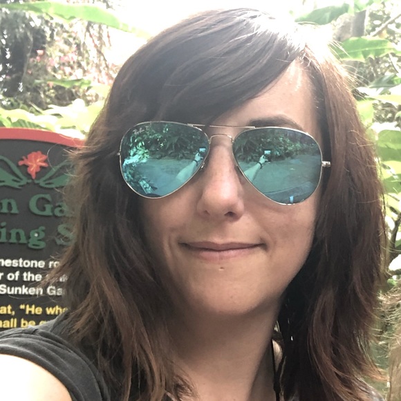 Meet your Posher, Anna - Picture 1 of 1